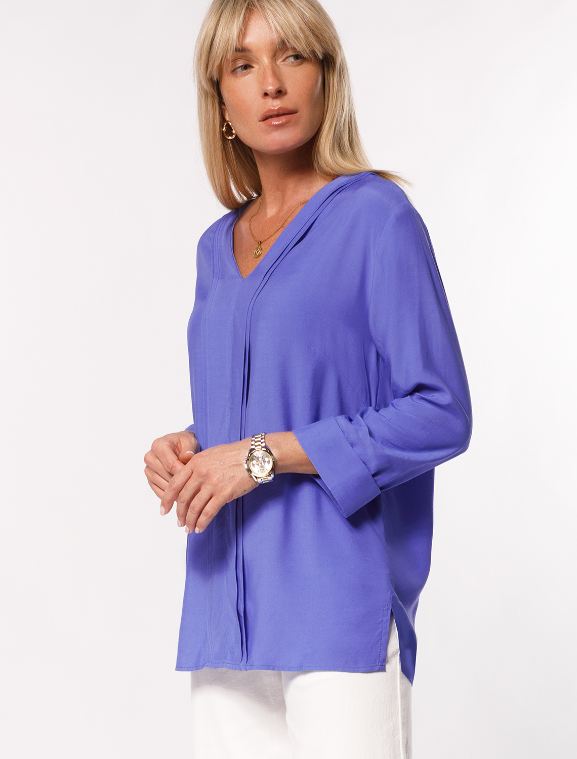 картинка Блузка женская ярко-голубой от магазина Одежда+